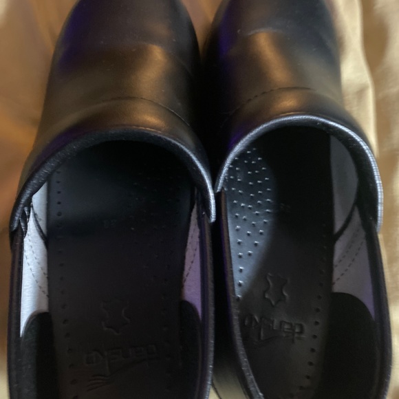 Dansko Shoes - Picture 2 of 3